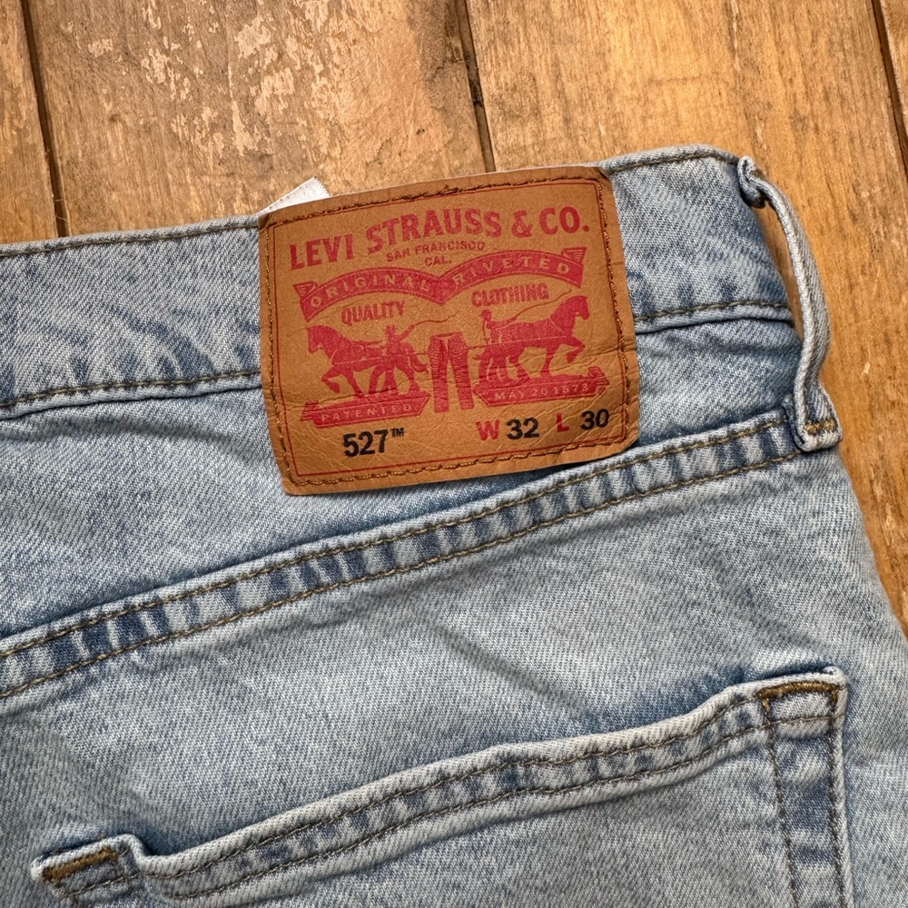 Levi's 527  Men's Slim bootcut Light Wash Blue Jeans - Picture 8 of 8